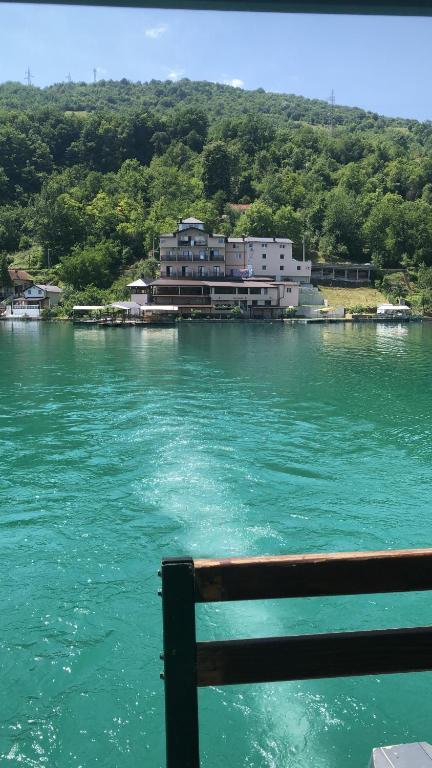 Pansion Asim Panzió Jablanica Kültér fotó